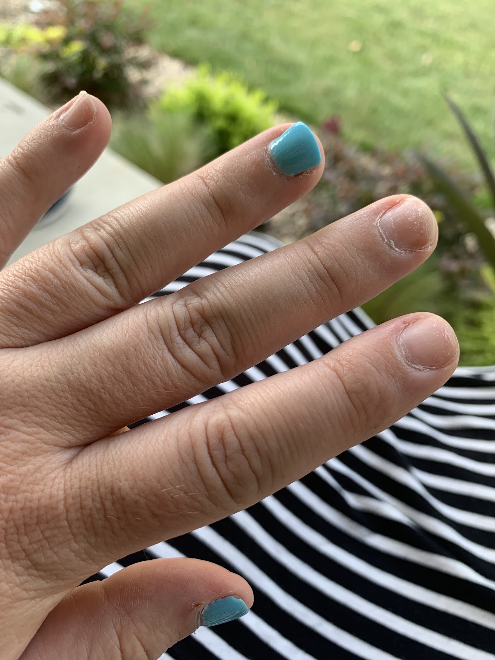 Luxury Nails & Spa nail photo 8